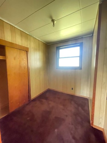 4829 56Th Avenue, High Prairie, AB - Indoor Photo Showing Other Room