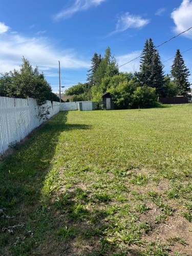 4829 56Th Avenue, High Prairie, AB - Outdoor