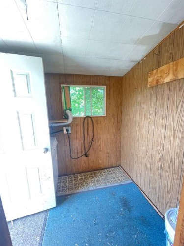 4829 56Th Avenue, High Prairie, AB - Indoor Photo Showing Other Room