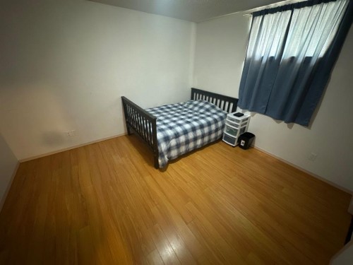 4718 49 Avenue, Grimshaw, AB - Indoor Photo Showing Bedroom