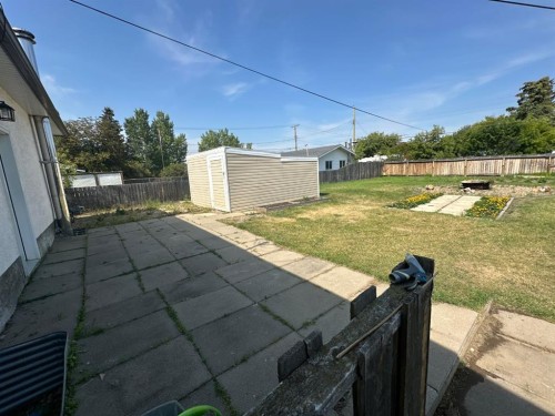 4718 49 Avenue, Grimshaw, AB - Outdoor