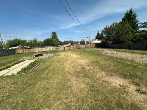 4718 49 Avenue, Grimshaw, AB - Outdoor