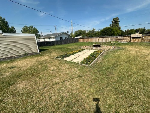 4718 49 Avenue, Grimshaw, AB - Outdoor