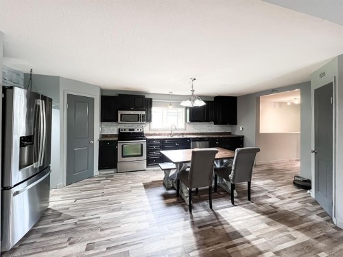 21 Erlam Street, Mclennan, AB - Indoor