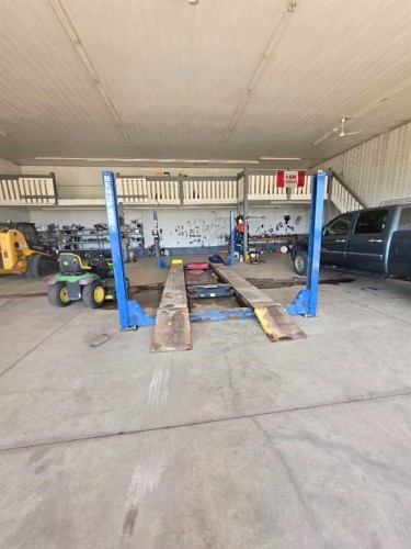 16308-163 Range Road, High Prairie, AB - Indoor Photo Showing Garage