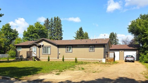 4732-55 Avenue  High Prairie, AB T0G 1E0