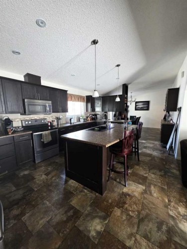 4732-55 Avenue, High Prairie, AB - Indoor Photo Showing Kitchen