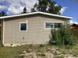 92-600 14 Street  Beaverlodge, AB T0H 0C0