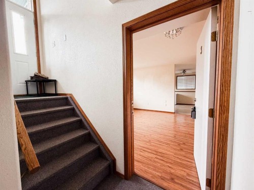 3-1006 3 Avenue, Beaverlodge, AB - Indoor Photo Showing Other Room