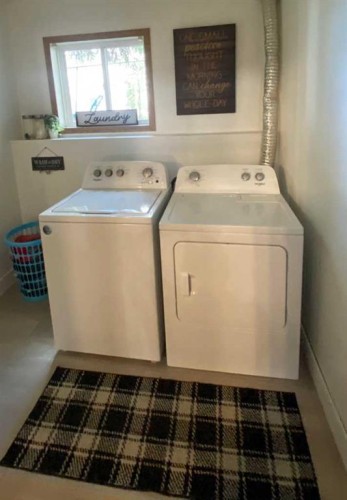 7607 Michealis Boulevard, Grande Prairie, AB - Indoor Photo Showing Laundry Room