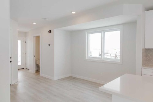 9554 114 Avenue, Clairmont, AB - Indoor Photo Showing Other Room