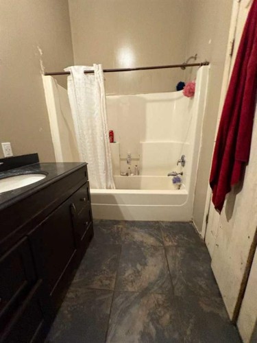 4819 52 Ave, Grimshaw, AB 