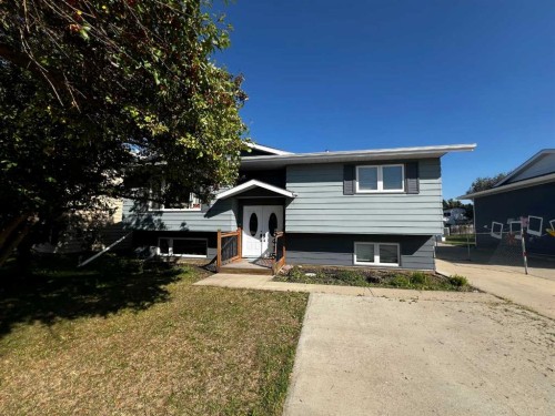 5415 46 Street  Valleyview, AB T0H 3N0