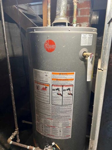 702 6Th Avenue, Beaverlodge, AB - Indoor Photo Showing Basement