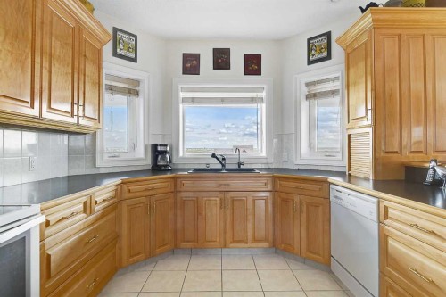 17 - 713019 Rr 71, Rural Grande Prairie No. 1, County Of, AB - Indoor Photo Showing Kitchen