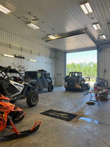 - Nw 32-70-9-W6, Beaverlodge, AB 