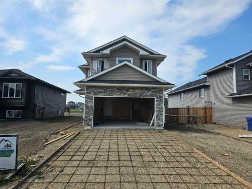 9460 92 Street, Wembley, AB - Outdoor