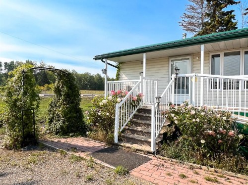 143 Peace River Ave, Rural Big Lakes County, AB - Outdoor With Deck Patio Veranda