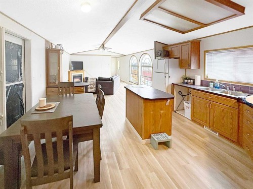 5206 52 Avenue, Valleyview, AB - Indoor