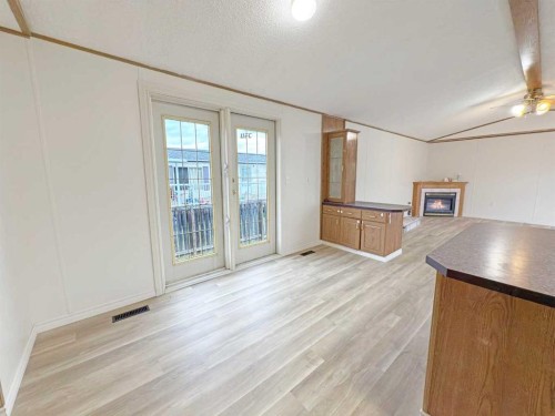 5206 52 Avenue, Valleyview, AB - Indoor With Fireplace