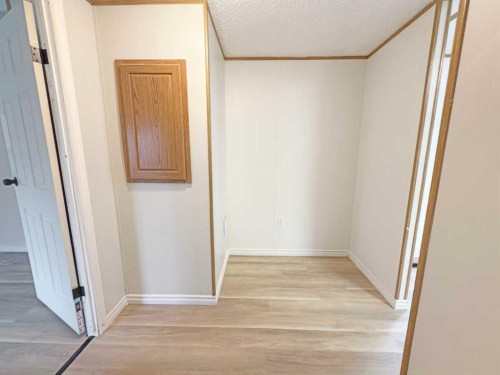 5206 52 Avenue, Valleyview, AB - Indoor Photo Showing Other Room