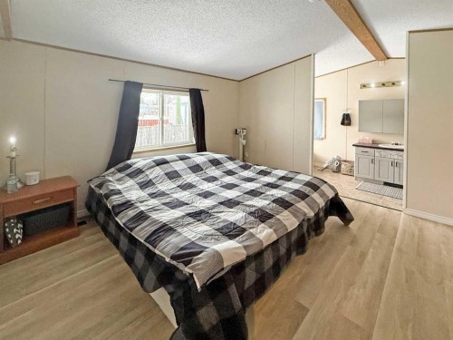 5206 52 Avenue, Valleyview, AB - Indoor Photo Showing Bedroom