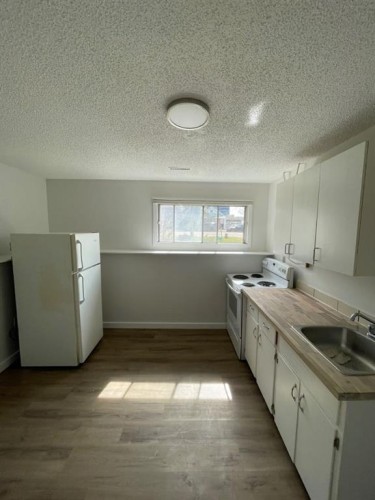 10132 102 Avenue, Grande Prairie, AB - Indoor