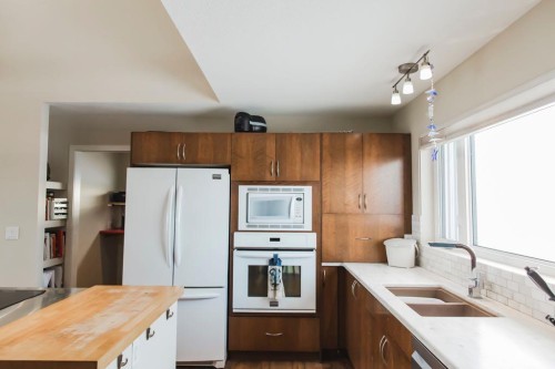 93062 Township Road 703, Wembley, AB - Indoor Photo Showing Kitchen With Double Sink