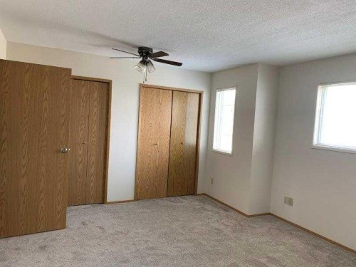 8420 99 Avenue, Peace River, AB - Indoor Photo Showing Other Room