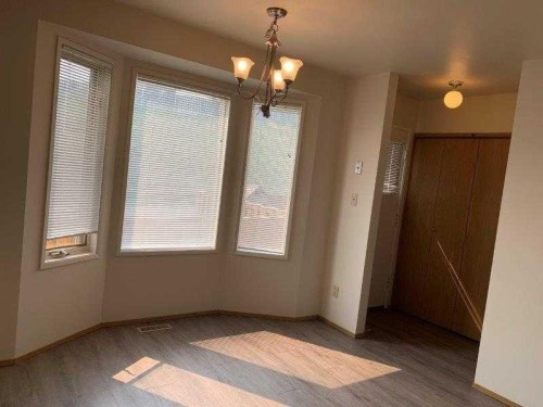 8420 99 Avenue, Peace River, AB - Indoor Photo Showing Other Room