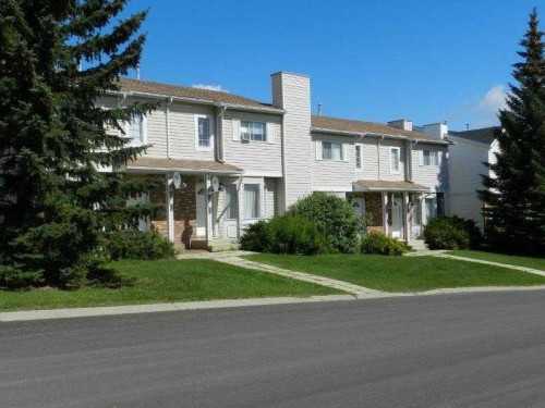 8420 99 Avenue, Peace River, AB - Outdoor