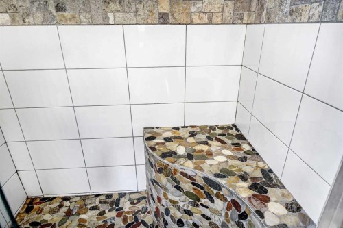 1101 Redlow Drive, Beaverlodge, AB - Indoor