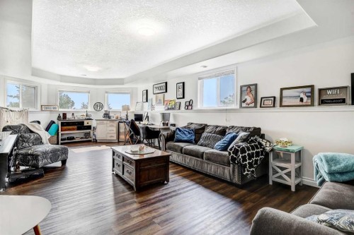 1101 Redlow Drive, Beaverlodge, AB - Indoor Photo Showing Living Room