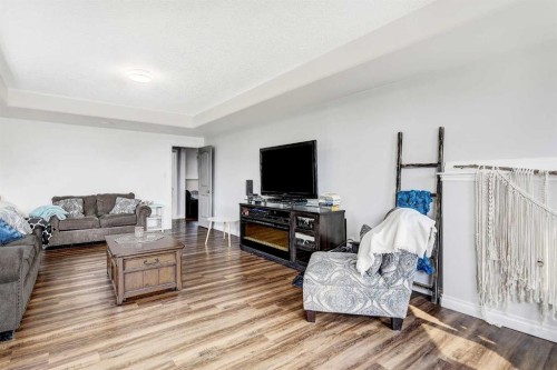 1101 Redlow Drive, Beaverlodge, AB - Indoor Photo Showing Living Room