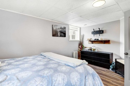 1101 Redlow Drive, Beaverlodge, AB - Indoor Photo Showing Bedroom
