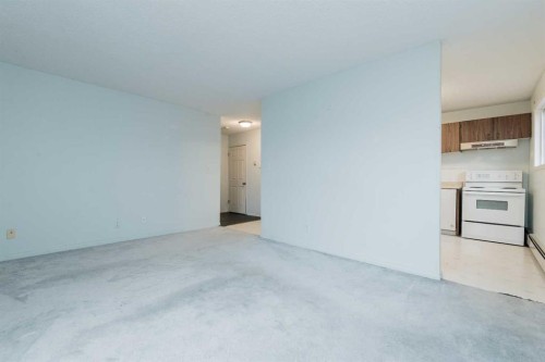 1212-7201 Poplar Drive, Grande Prairie, AB - Indoor