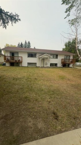 10906 97 Street, Grande Prairie, AB - Outdoor