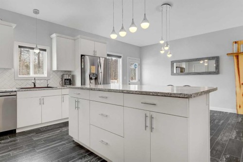722003 Range Road 91, Rural Grande Prairie No. 1, County Of, AB - Indoor Photo Showing Kitchen With Upgraded Kitchen