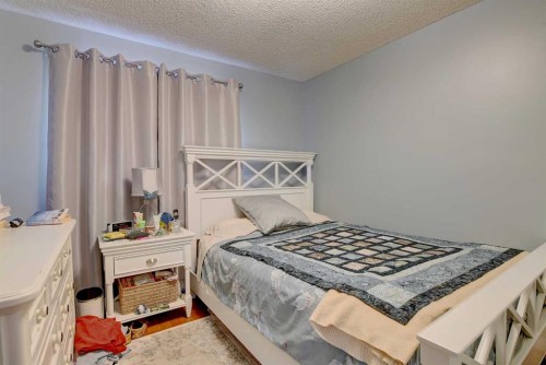 713062 Range Road 94, Beaverlodge, AB - Indoor Photo Showing Bedroom
