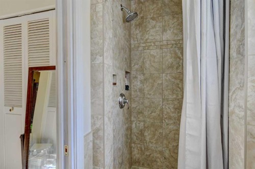 713062 Range Road 94, Beaverlodge, AB - Indoor Photo Showing Bathroom