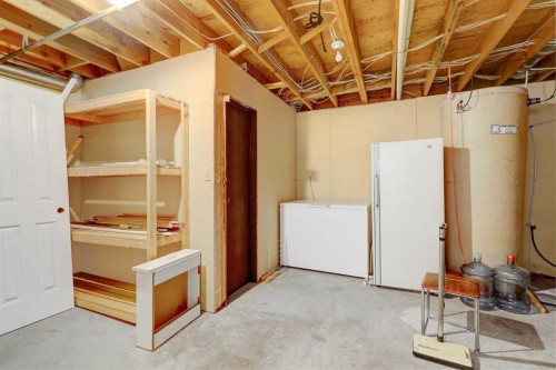 713062 Range Road 94, Beaverlodge, AB - Indoor Photo Showing Basement