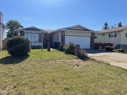 5511 50  Grimshaw, AB T0H 1W0