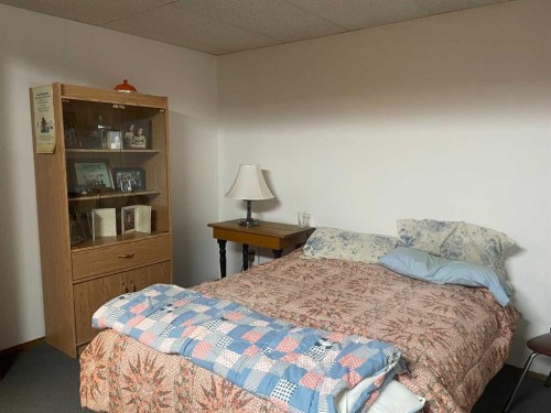 5511 50, Grimshaw, AB - Indoor Photo Showing Bedroom