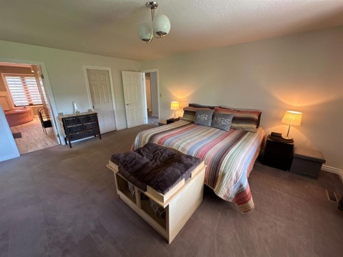 11905 91 Street, Peace River, AB - Indoor Photo Showing Bedroom