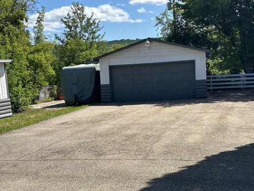 11905 91 Street, Peace River, AB - Outdoor