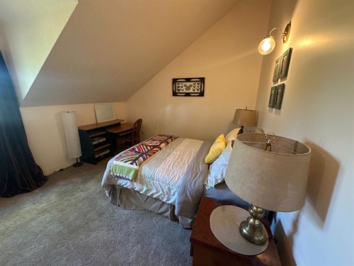 11905 91 Street, Peace River, AB - Indoor Photo Showing Bedroom