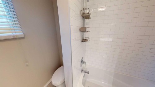 9832 81 Avenue, Grande Prairie, AB - Indoor Photo Showing Bathroom