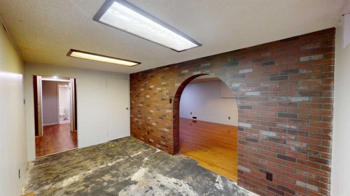 9832 81 Avenue, Grande Prairie, AB - Indoor Photo Showing Other Room