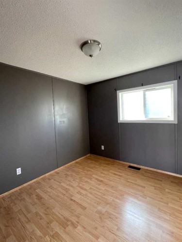 10615 99, High Level, AB - Indoor Photo Showing Other Room