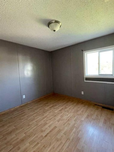 10615 99, High Level, AB - Indoor Photo Showing Other Room